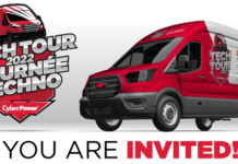 Julian Lee Discussed with CyberPower on Transistor Van Tour